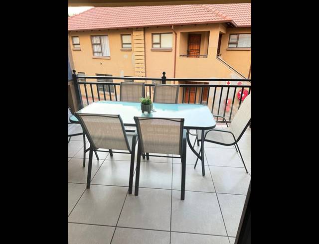 2 BEDROOM APARTMENT FOR SALE IN COMET